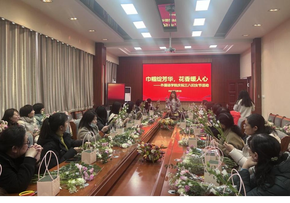 巾帼绽芳华，花香暖人心——beat365中国唯一官方网站...